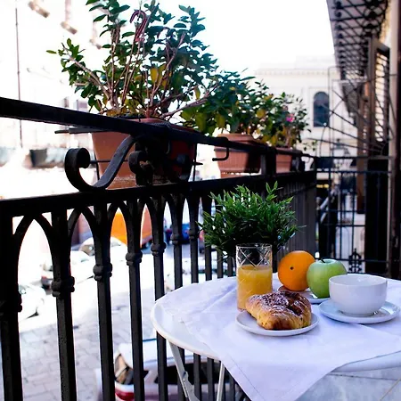 Real Teatro דירה פלרמו