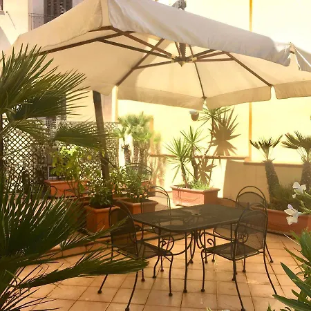 Real Teatro דירה